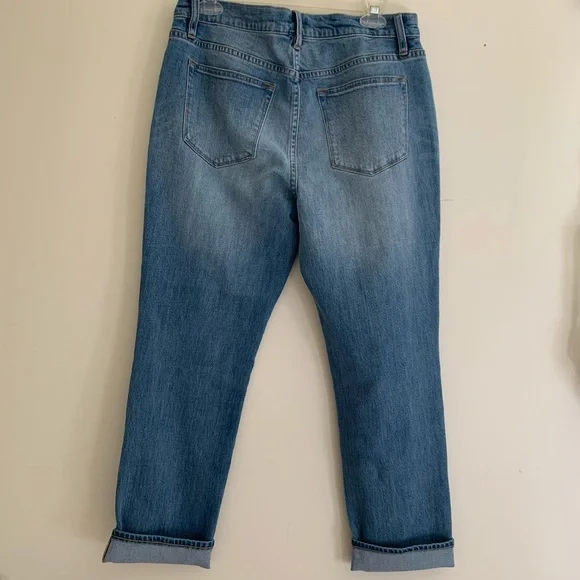 🆕J. Crew slim broken in boyfriend jeans - Picture 4 of 9